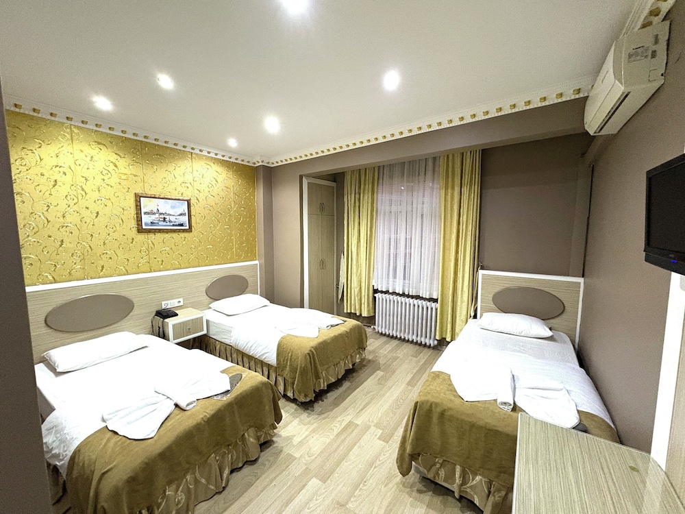 GRAND ORAL HOTEL 20/50