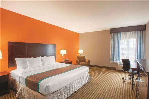 Room, King Bed, Bathtub, Accessible