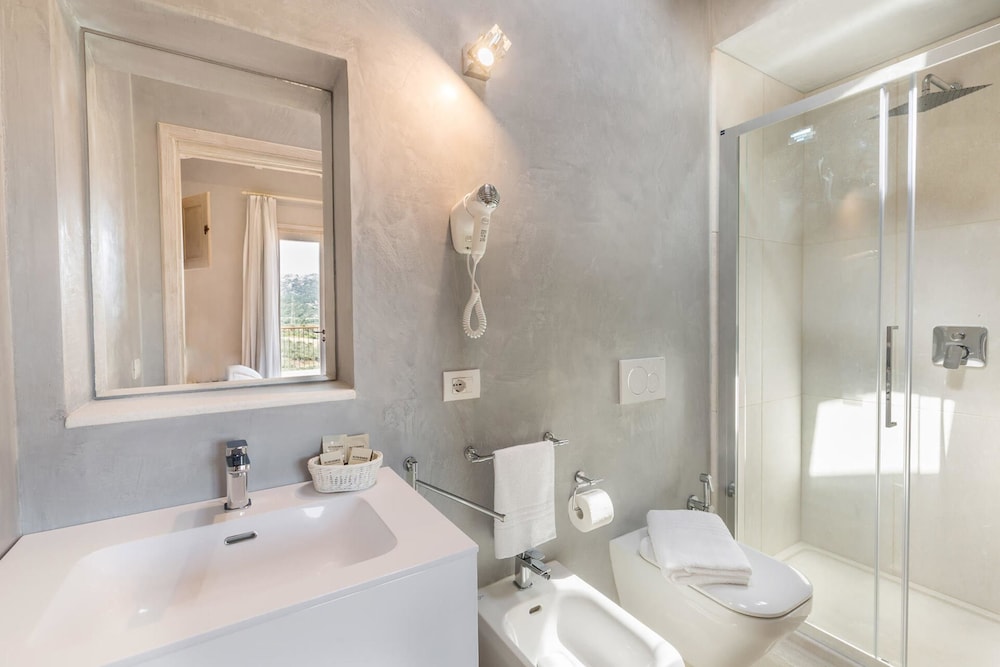 Tenuta Petra Bianca 29/32