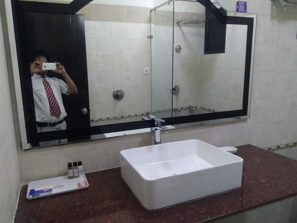 Hotel Rudra Continental 47/47