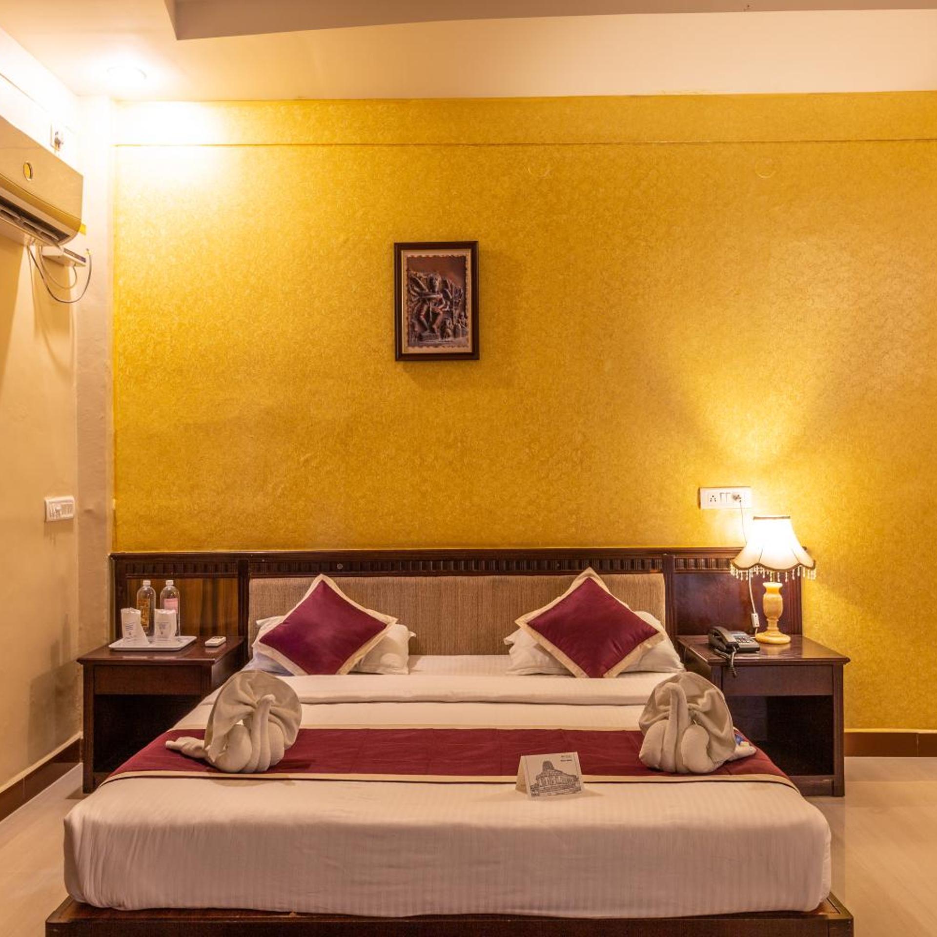 Kstdc Hotel Mayura Chalukya Badami 13/50