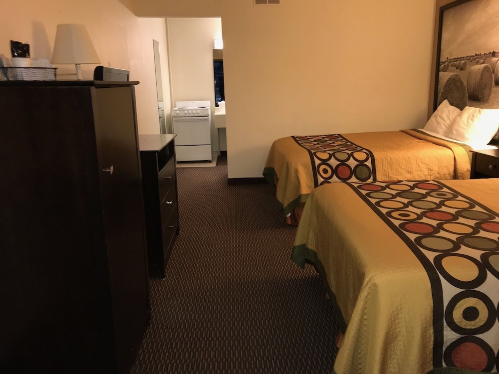 Red Lion Inn & Suites Junction City 21/29