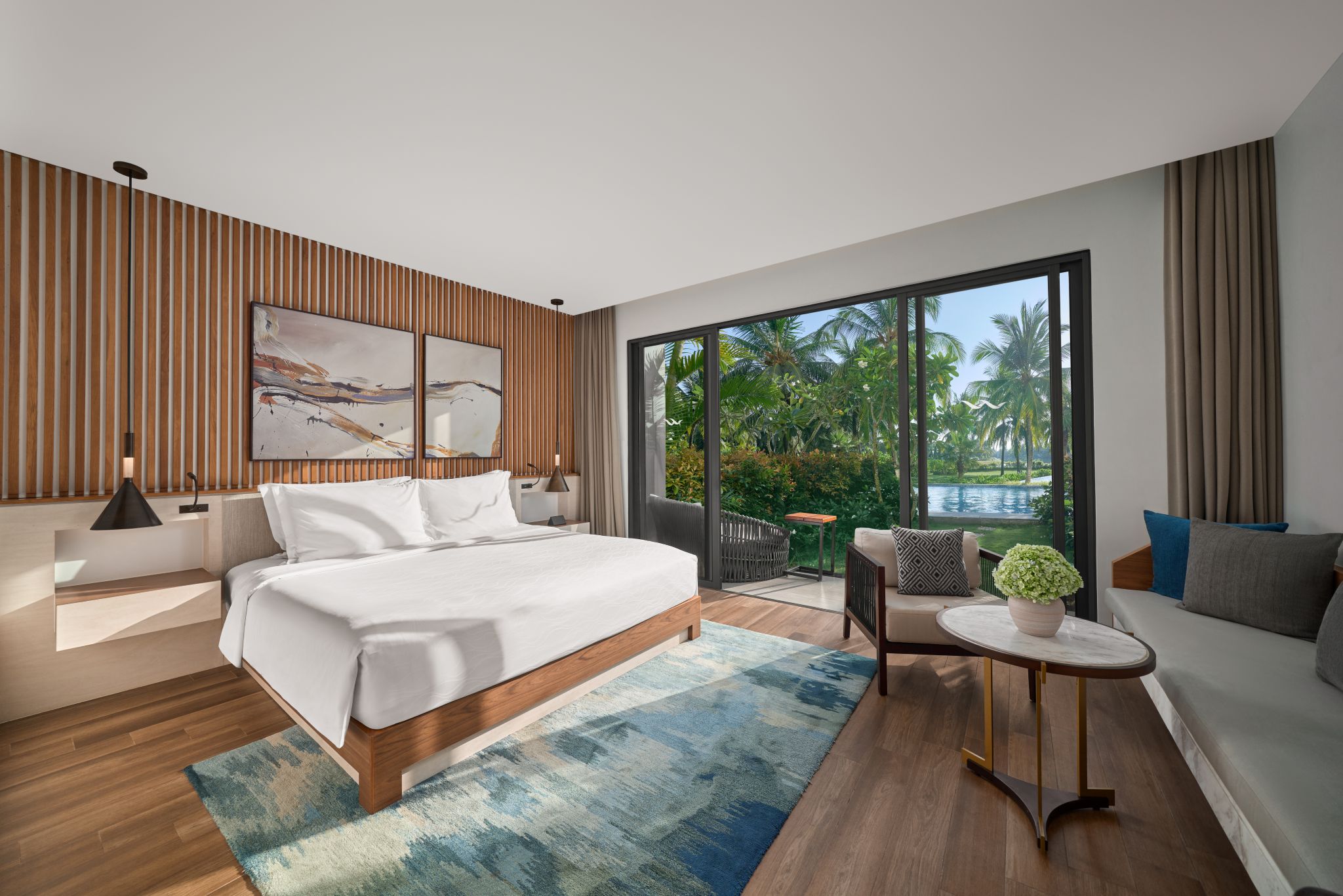 Studio, King Bed, Balcony, Direct Pool Access