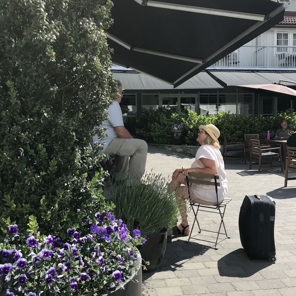 Reenskaug Hotel 47/50