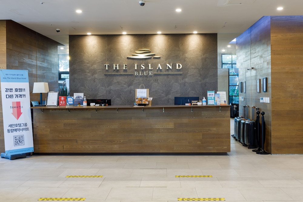 The Island Blue Hotel 9/50