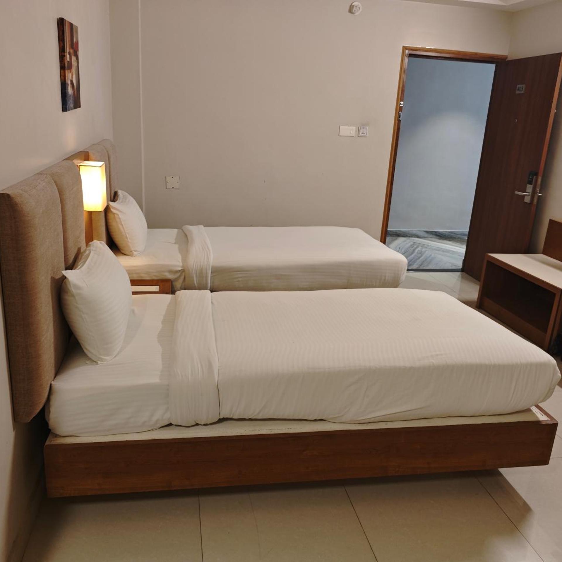 Royal Residency 15/55