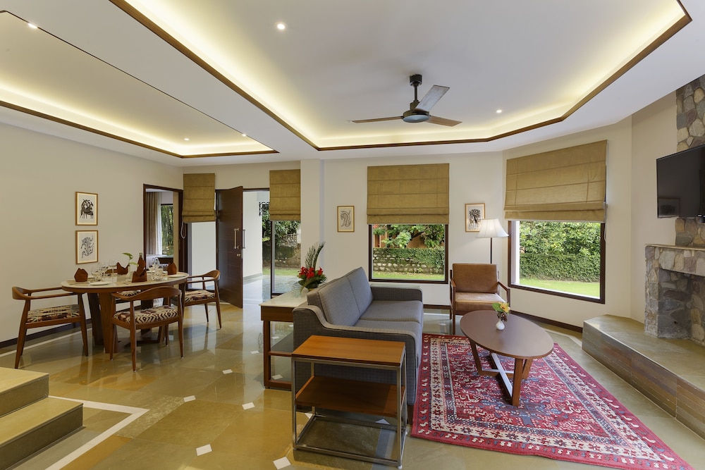 CORBETT RIVERVIEW RETREAT 38/66