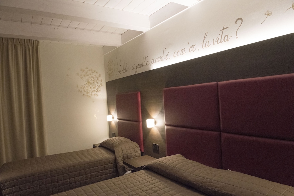 Albergo Ristorante Pizzeria Tonino 29/50