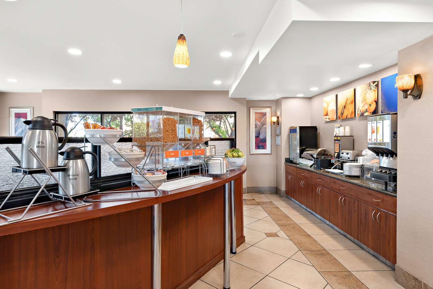Comfort Suites Vacaville-Napa Valley Area 13/48