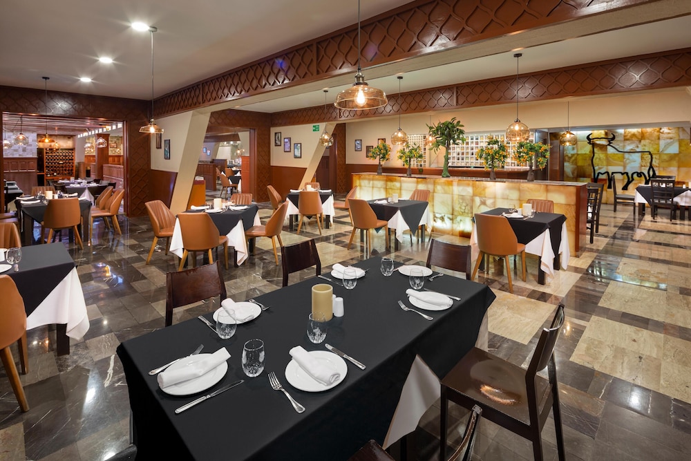 Grand Oasis Cancun All Inclusive 54/71