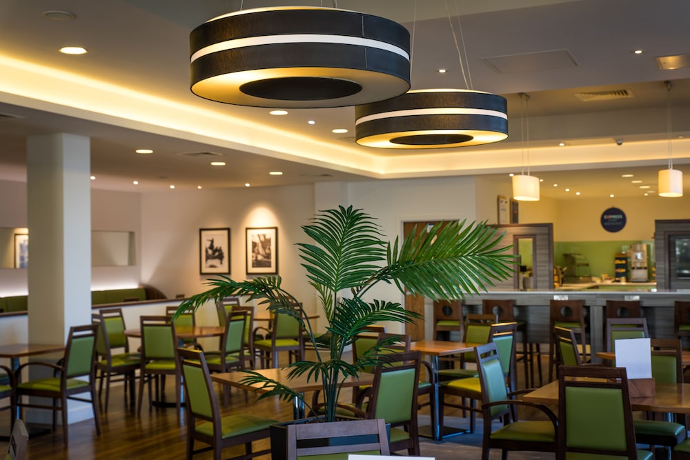 Holiday Inn Express London - Excel 41/64