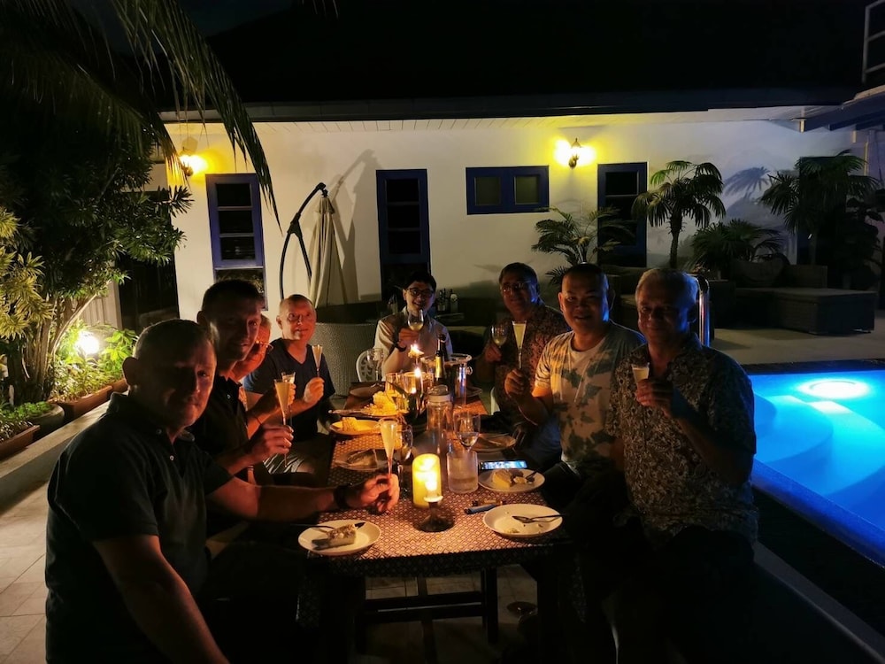 Phuket Gay Home Stay - Caters To Men 28/44
