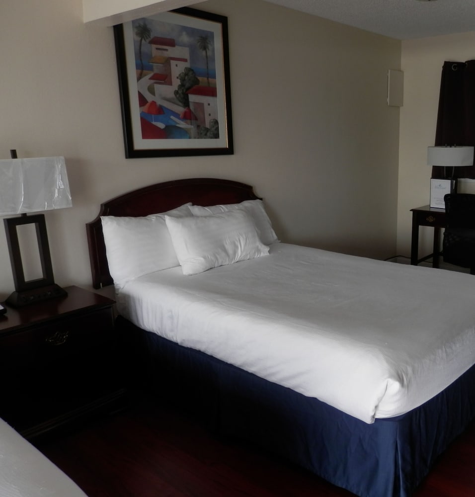 Blue Coast Inn and Suites 11/41