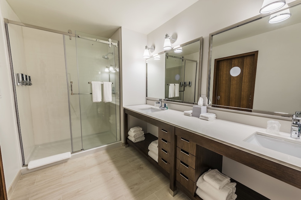 FOUR POINTS BY SHERATON HOUSTON ENERGY CORRIDOR 7/33