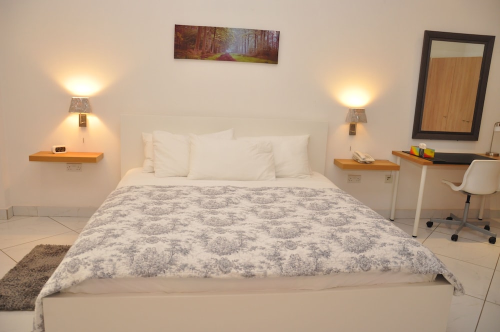 2 BEDROOMS, PRESIDENTIAL, APARTMENT