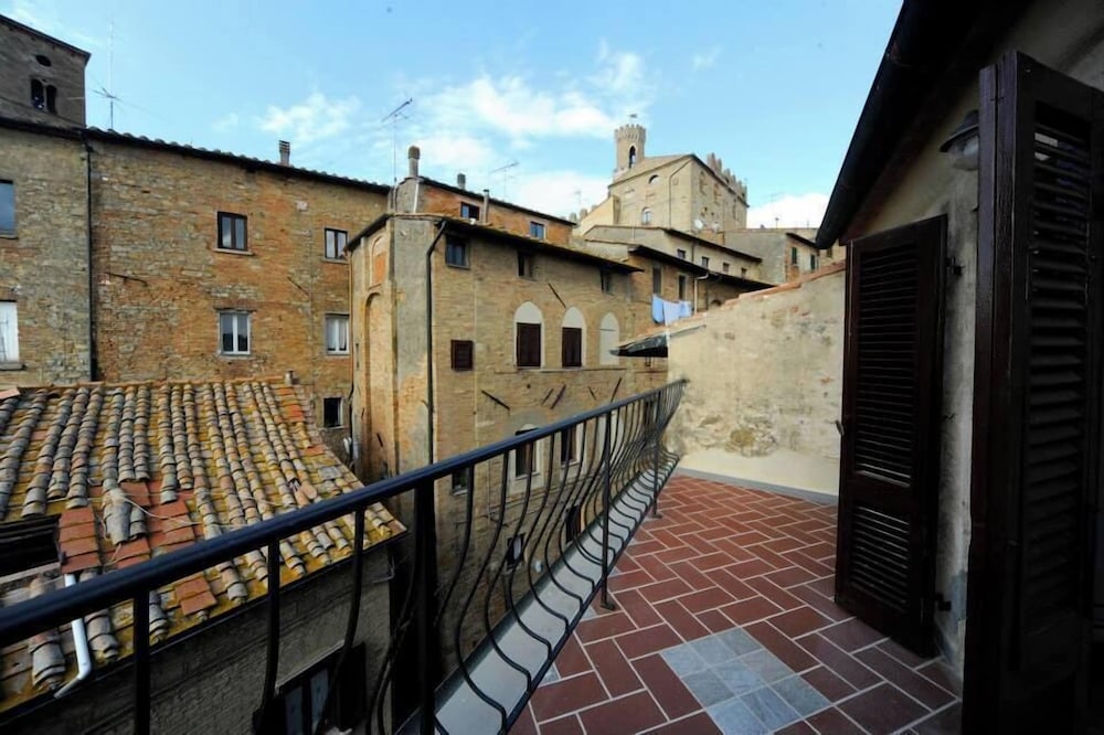 Hotel Volterra In 3/65