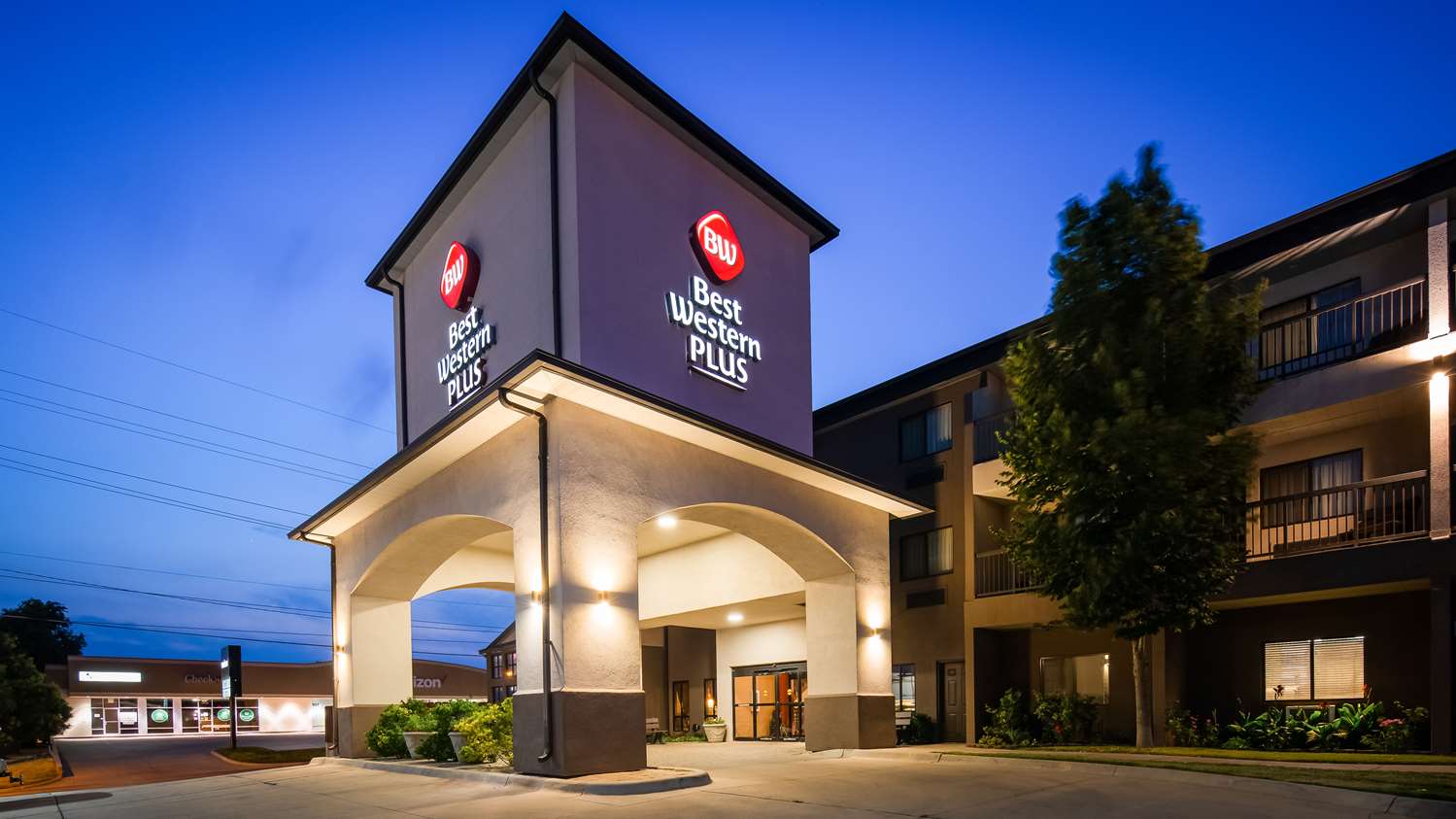 Best Western Plus Country Inn & Suites 2/35