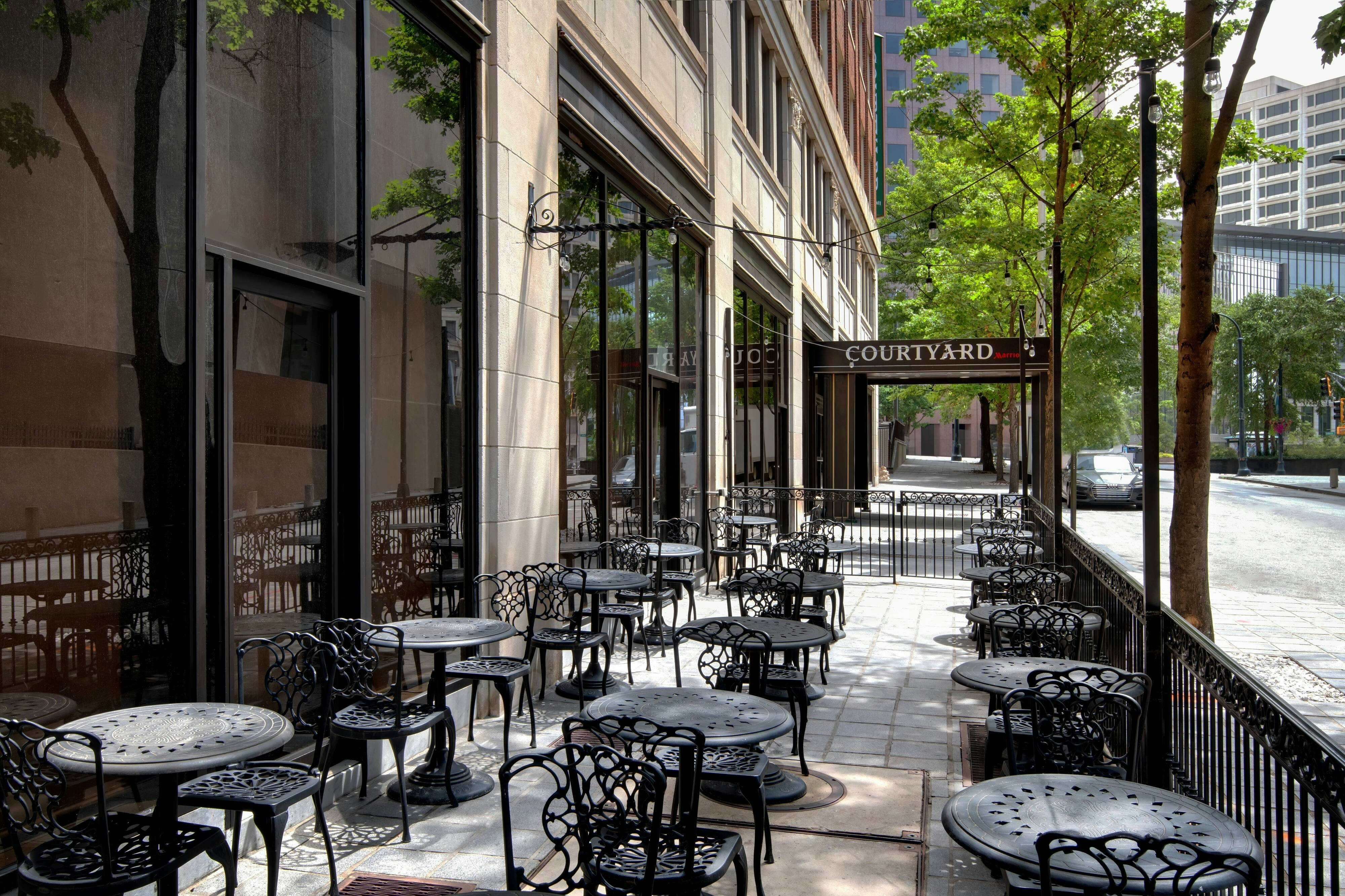 Courtyard Atlanta Downtown 8/10
