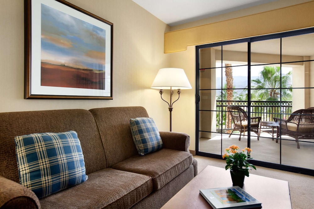 Embassy Suites La Quinta & Spa 54/85
