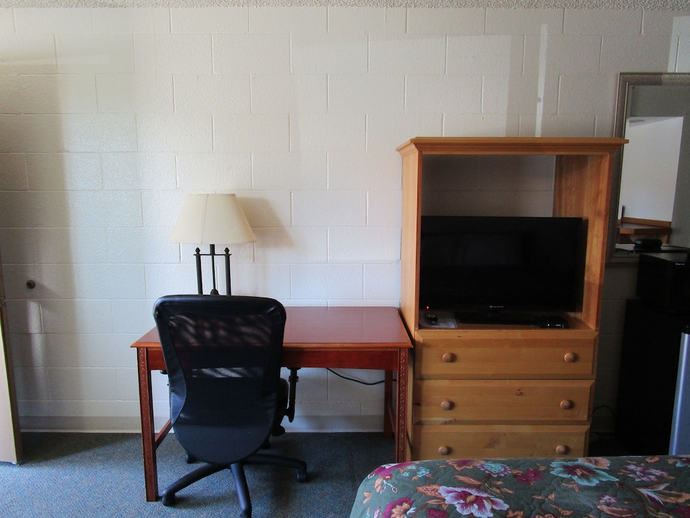 Northwoods Motel 32/39