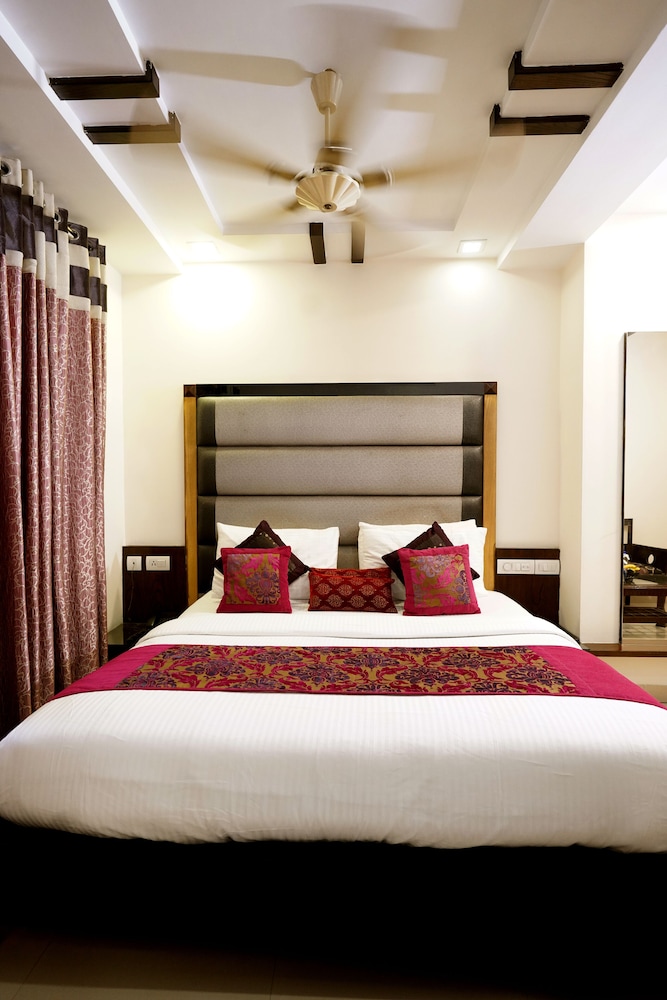 Hotel Singh Empire Dx 8/50