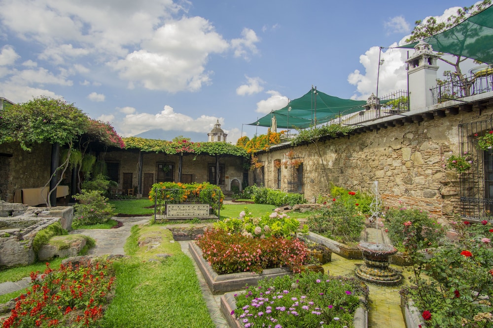 Posada de Don Rodrigo La Antigua Guatemala 68/72
