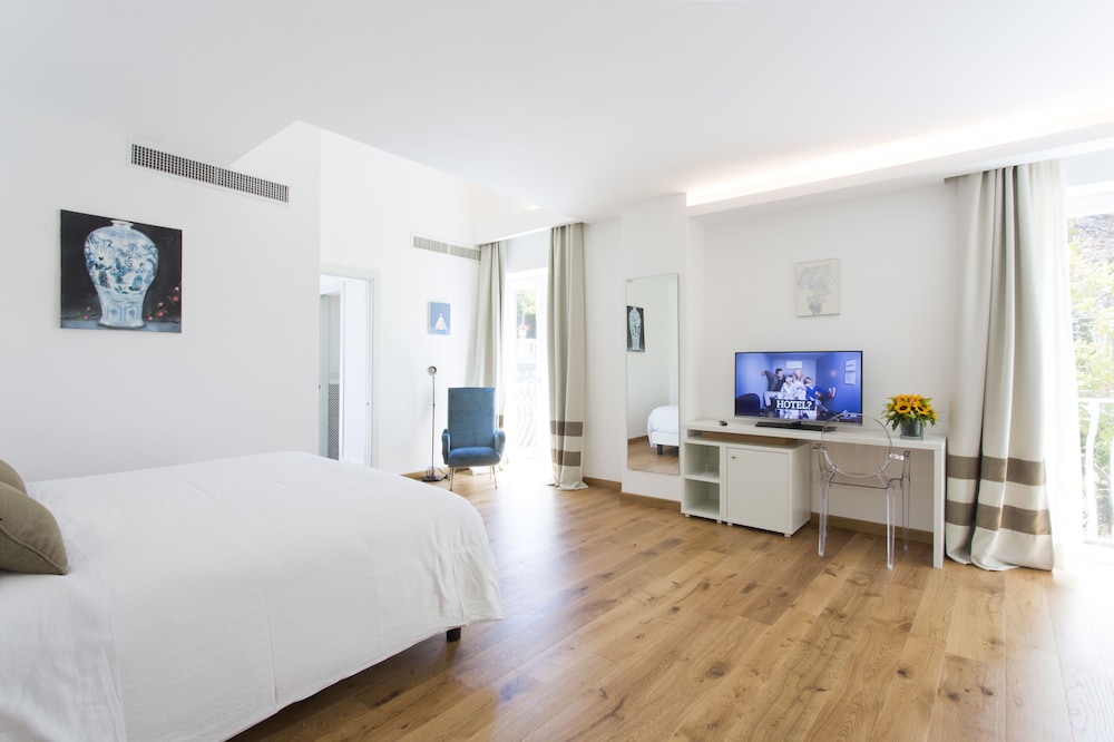 Villa Fiorella Art Hotel 33/80