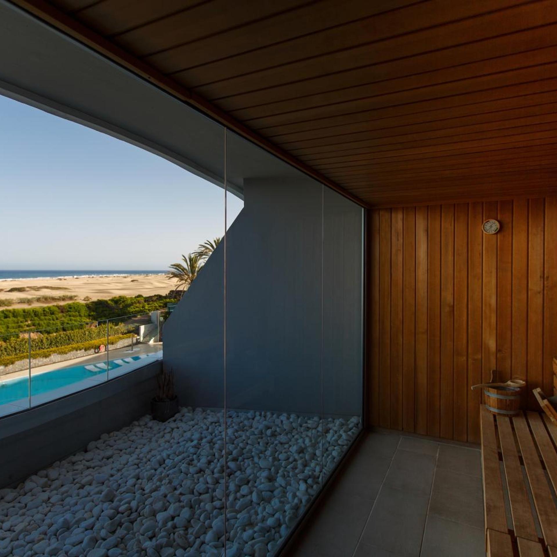 Santa Monica Suites 24/53