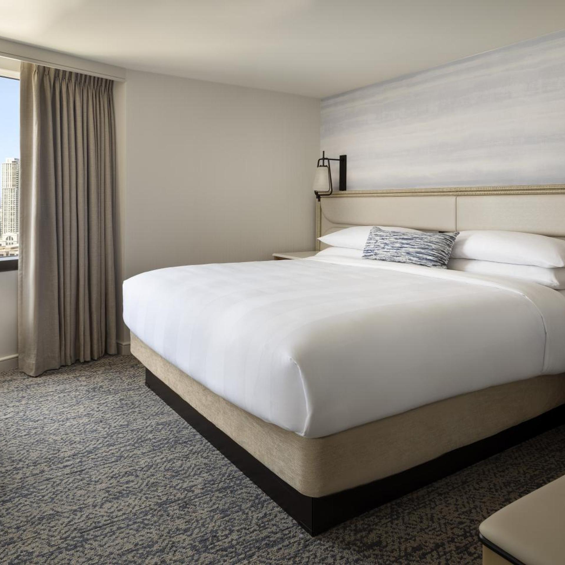 1 Bedroom, Bi Level, Suite, King Bed