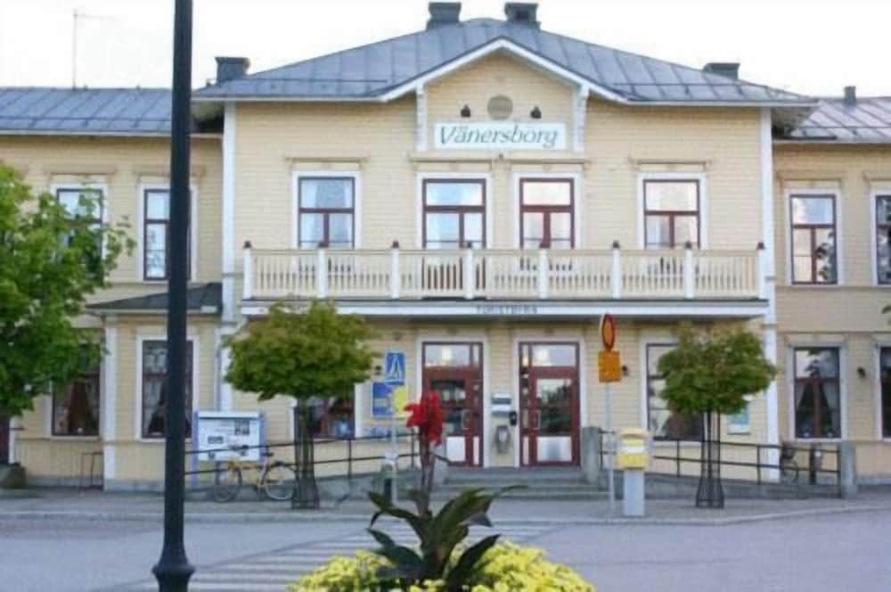 Strand Hotell 1/33