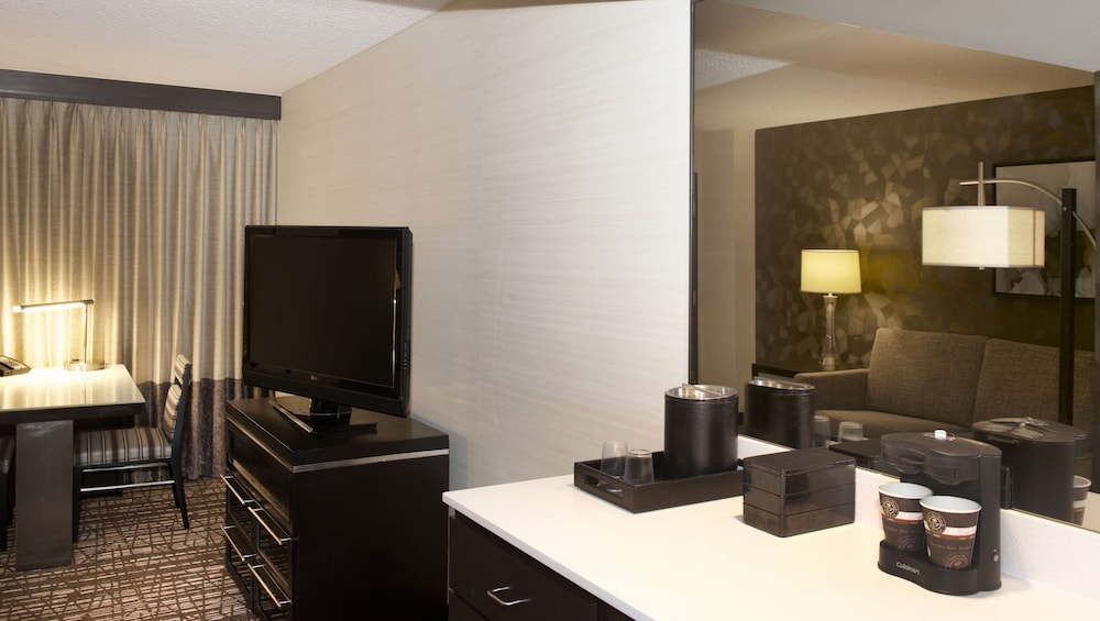 Embassy Suites Las Vegas 40/76