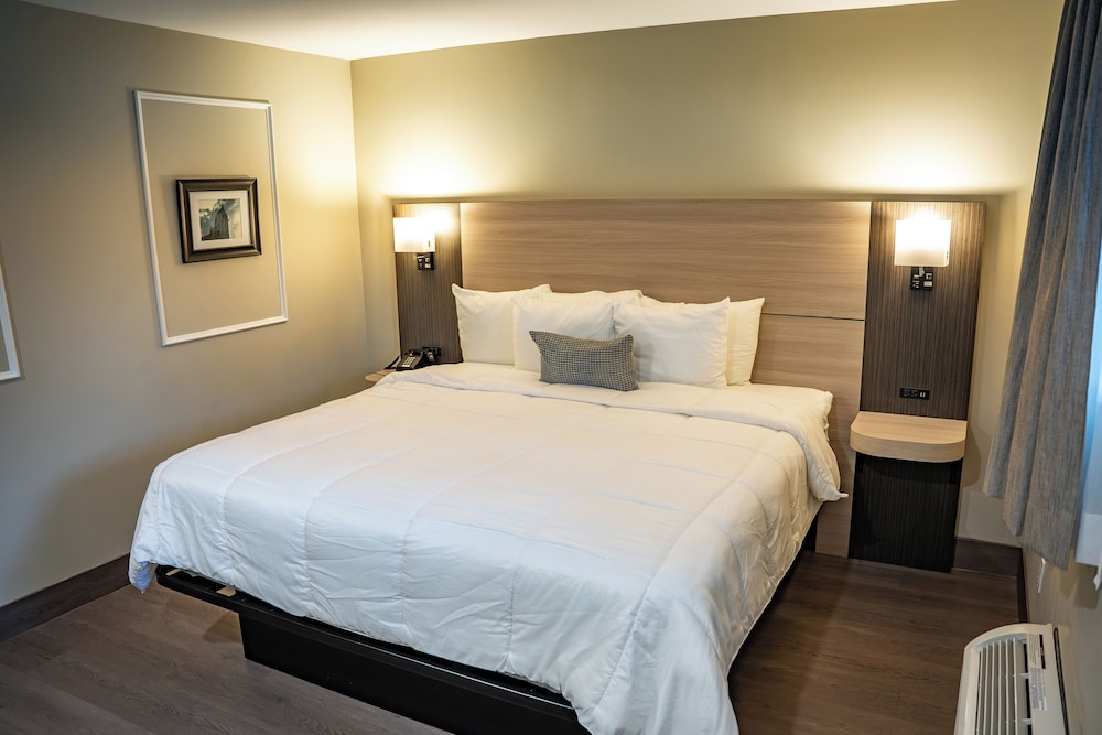 Whitman Motor Lodge 25/53