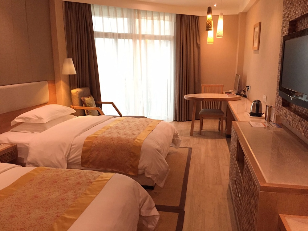 Excemon Beihai Beach Hotel 11/28