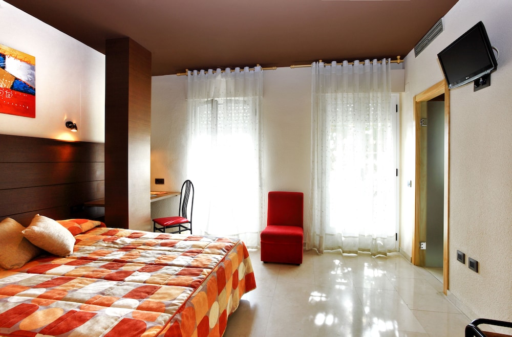 Hotel Navarro 24/47