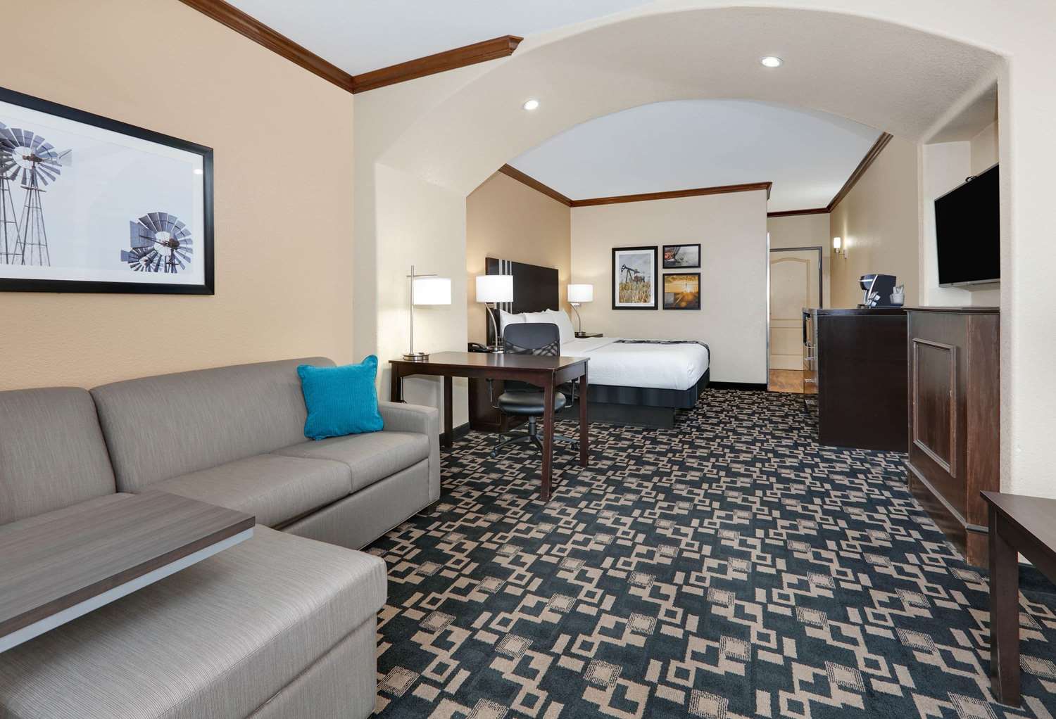 La Quinta Inn & Suites by Wyndham Big Spring 32/48