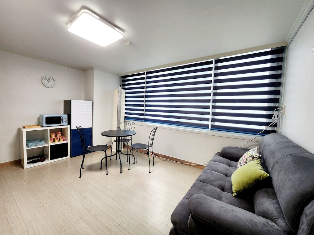 Wow Hills Guest House 28/50