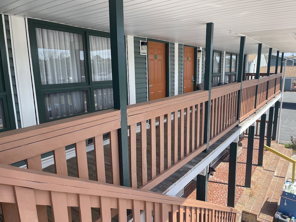 Rodeway Inn 4/58