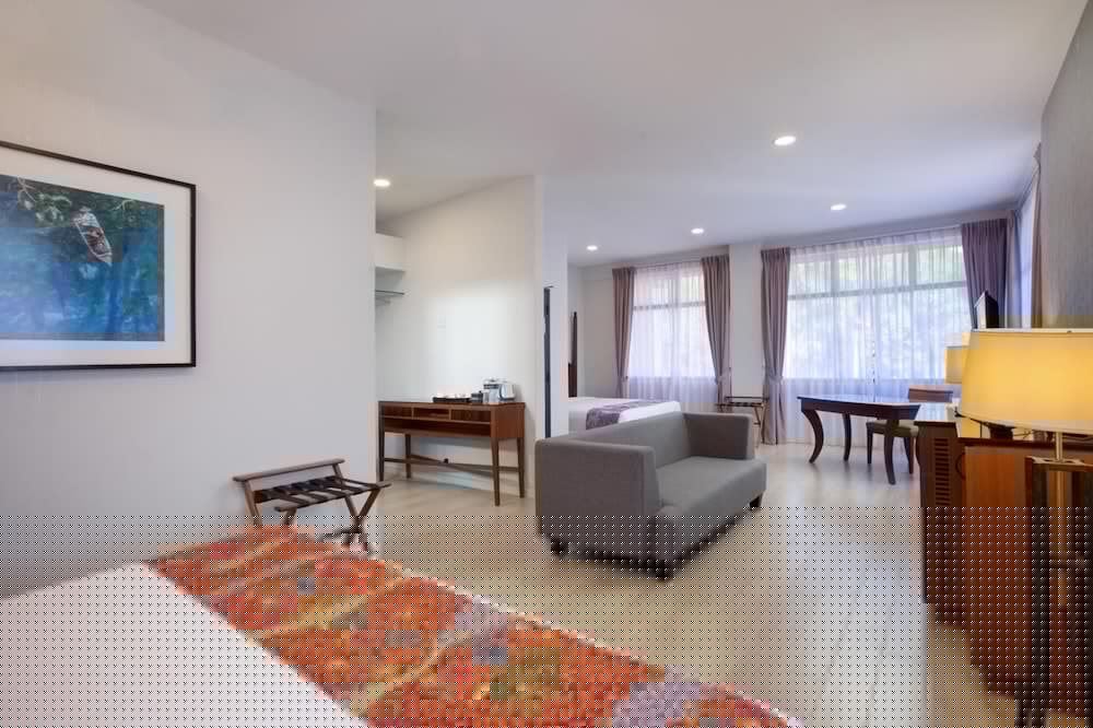 Adena Beach Resort 42/74