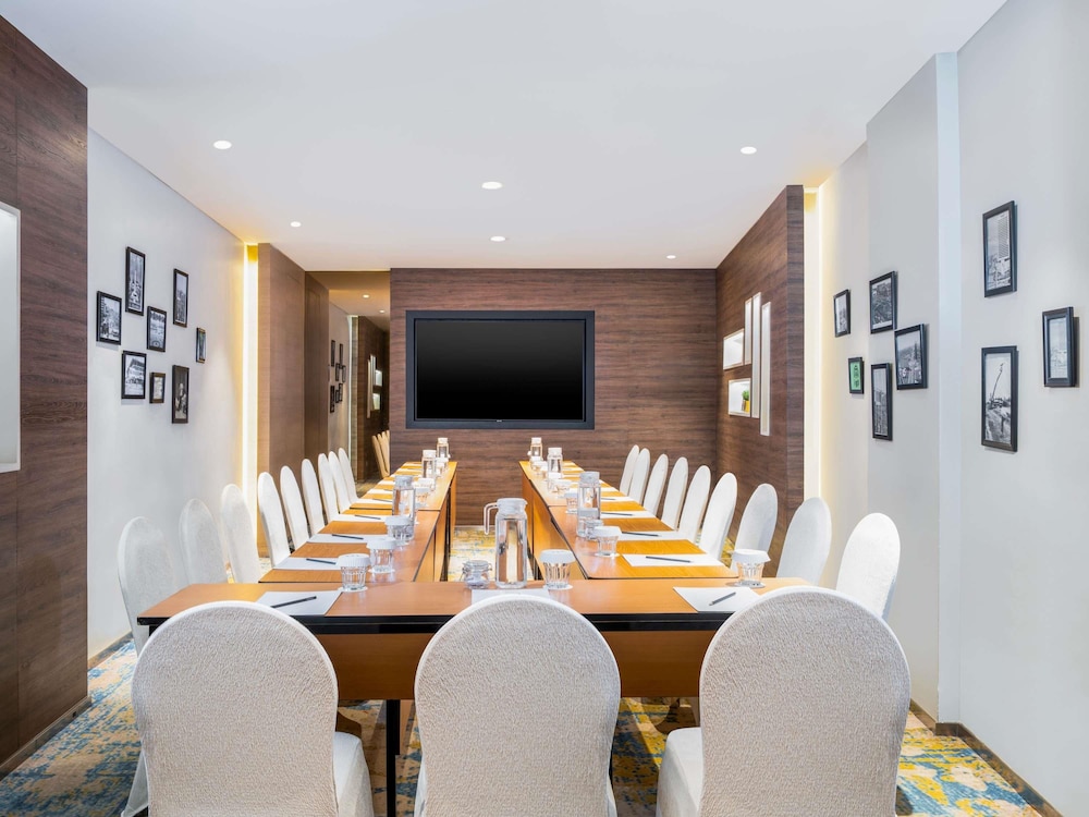 Mercure Jakarta Sabang 66/79