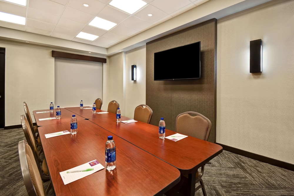 Hyatt Place Phoenix Gilbert 39/50