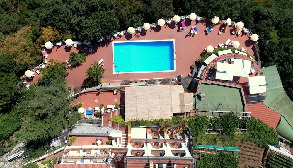 Hotel Villa Giuseppina 39/50