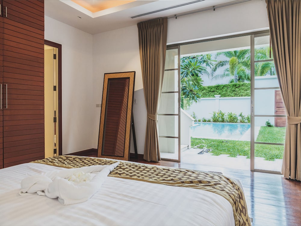Villa in Bangtao in Richmond - Villa 112 6/44