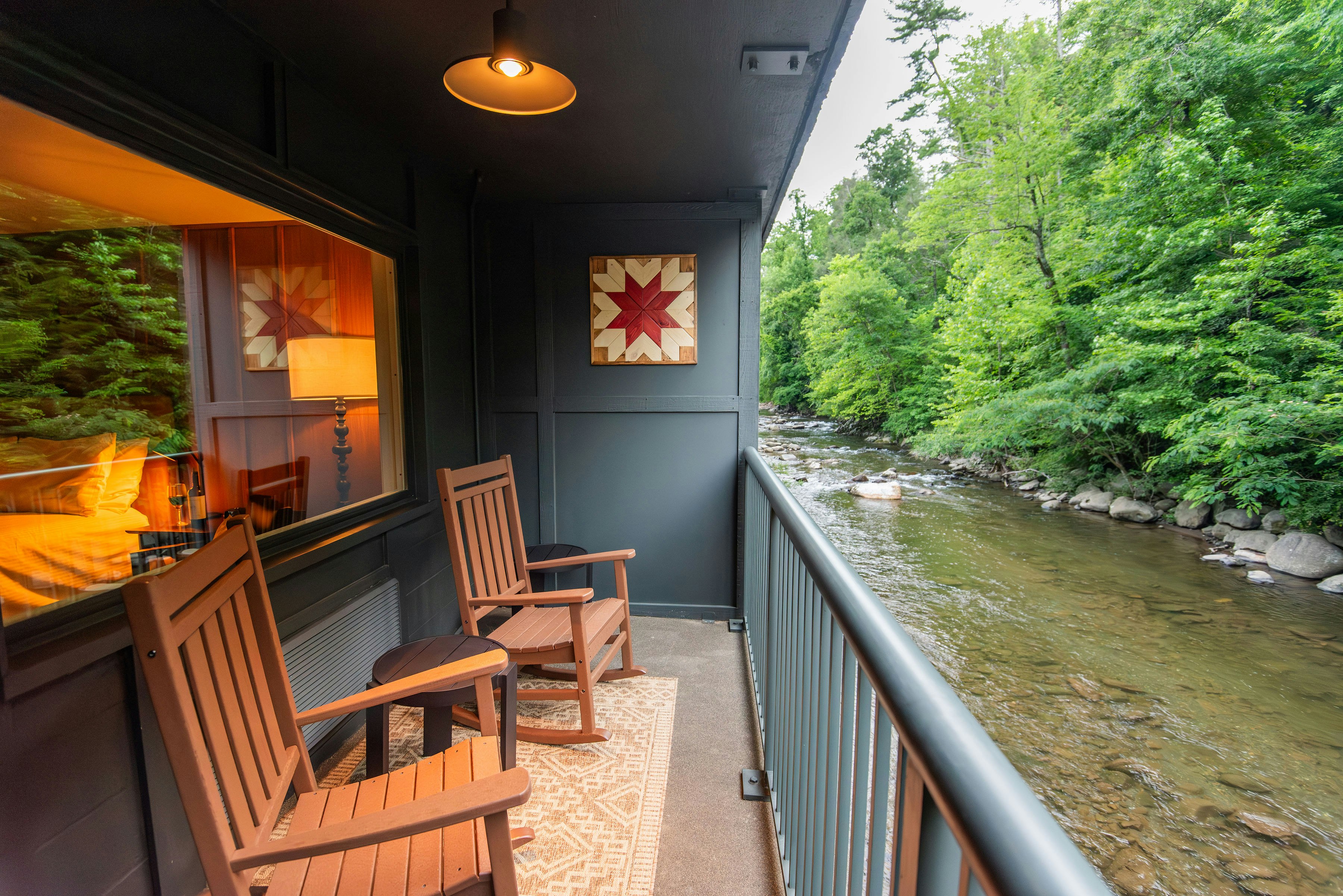 Historic Rocky Waters Inn, A Small Luxury Hotel 48/55