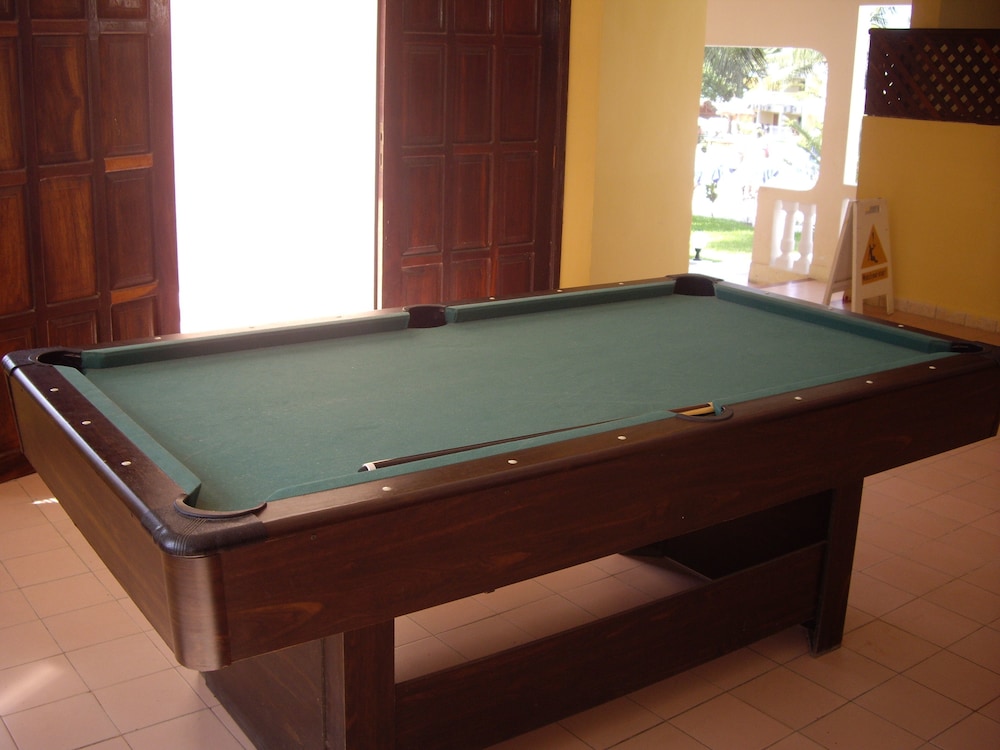 Mansea Beach Hotel 36/65