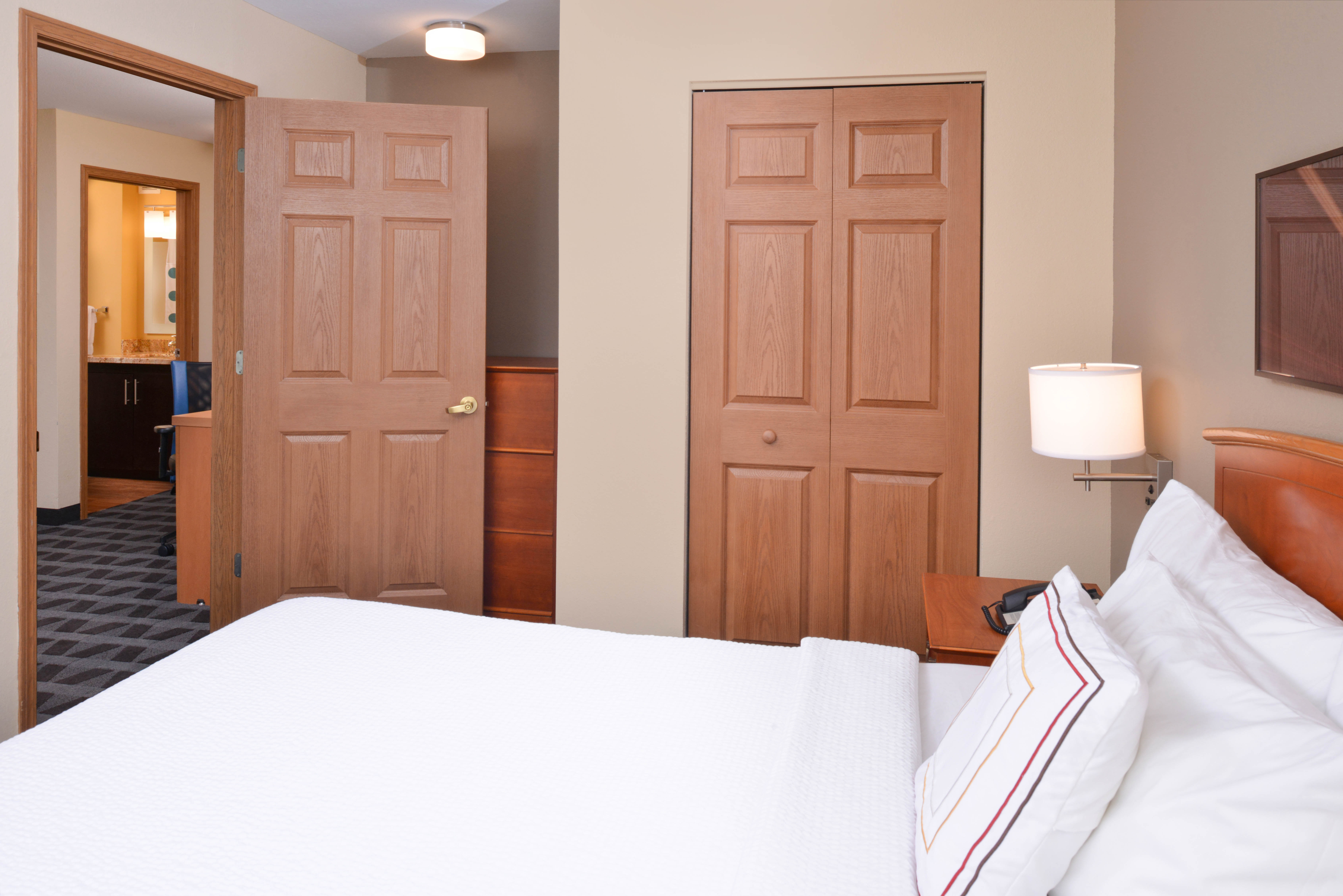 Candlewood Suites St Louis St Charles an IHG Hotel 14/36