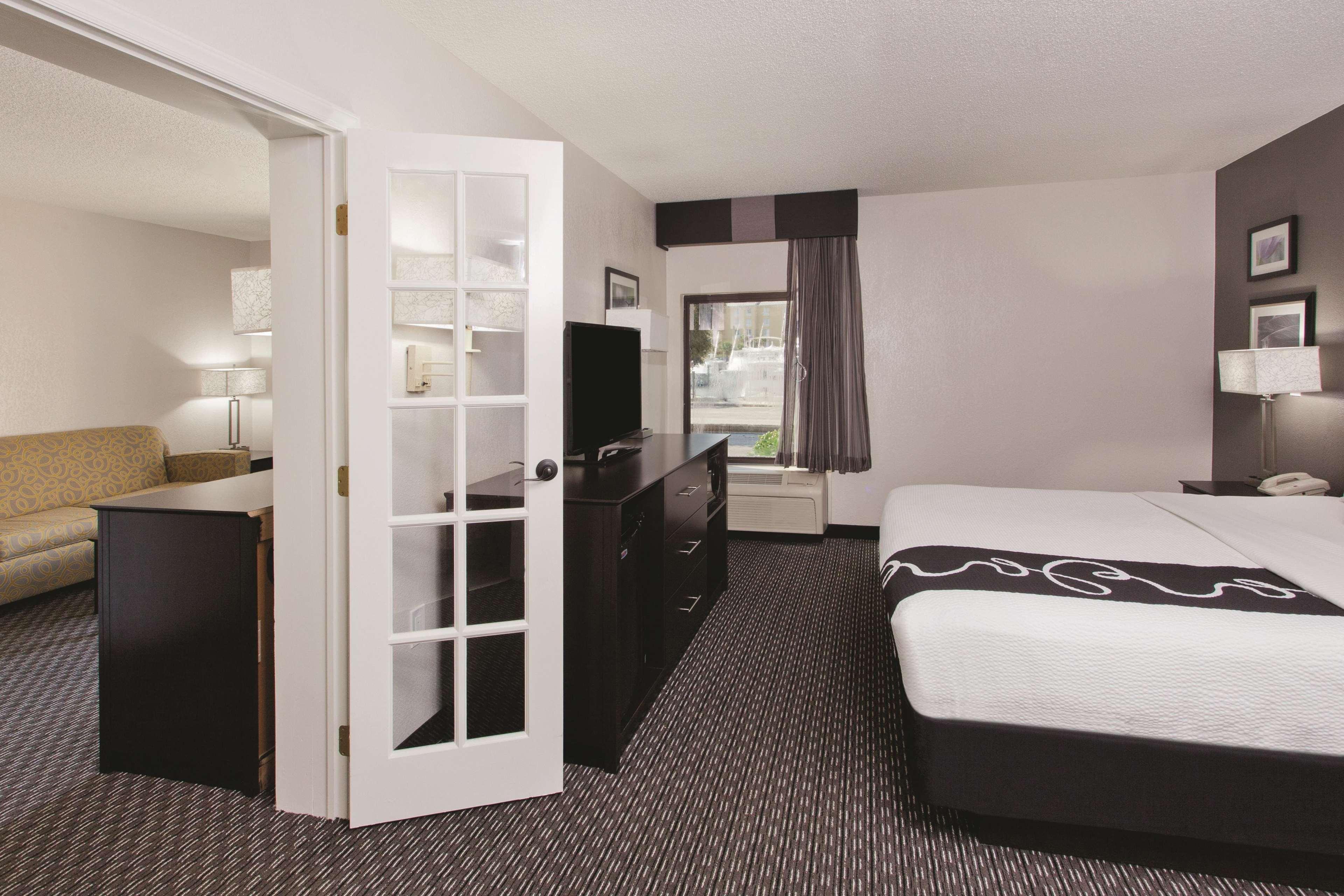 1 Bedroom, Suite, King Bed