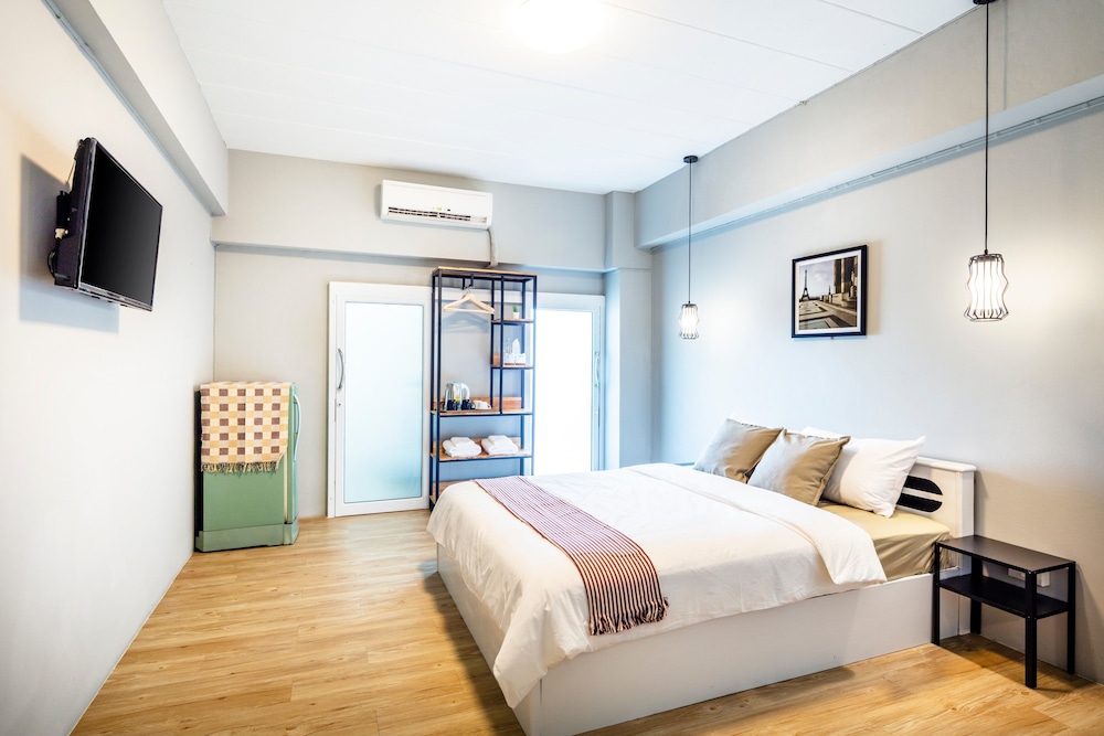 Penyos Residence 39/73