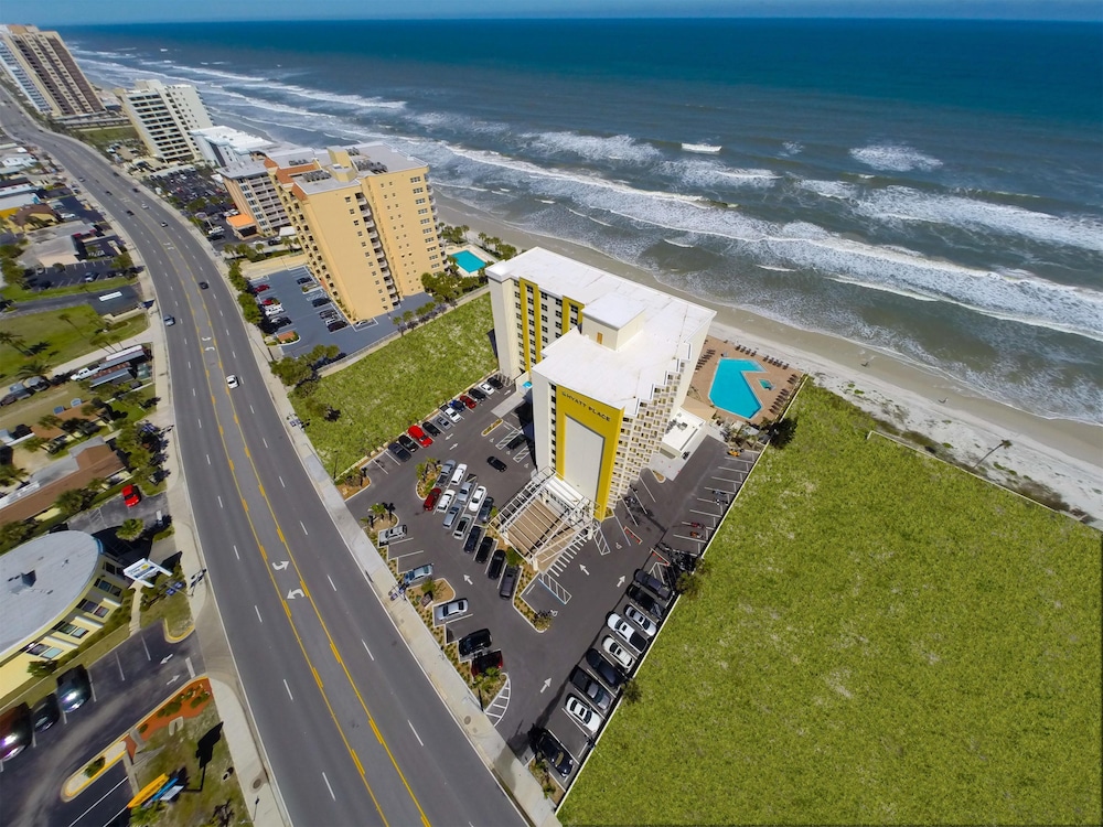 Hyatt Place Daytona Beach Oceanfront 64/65