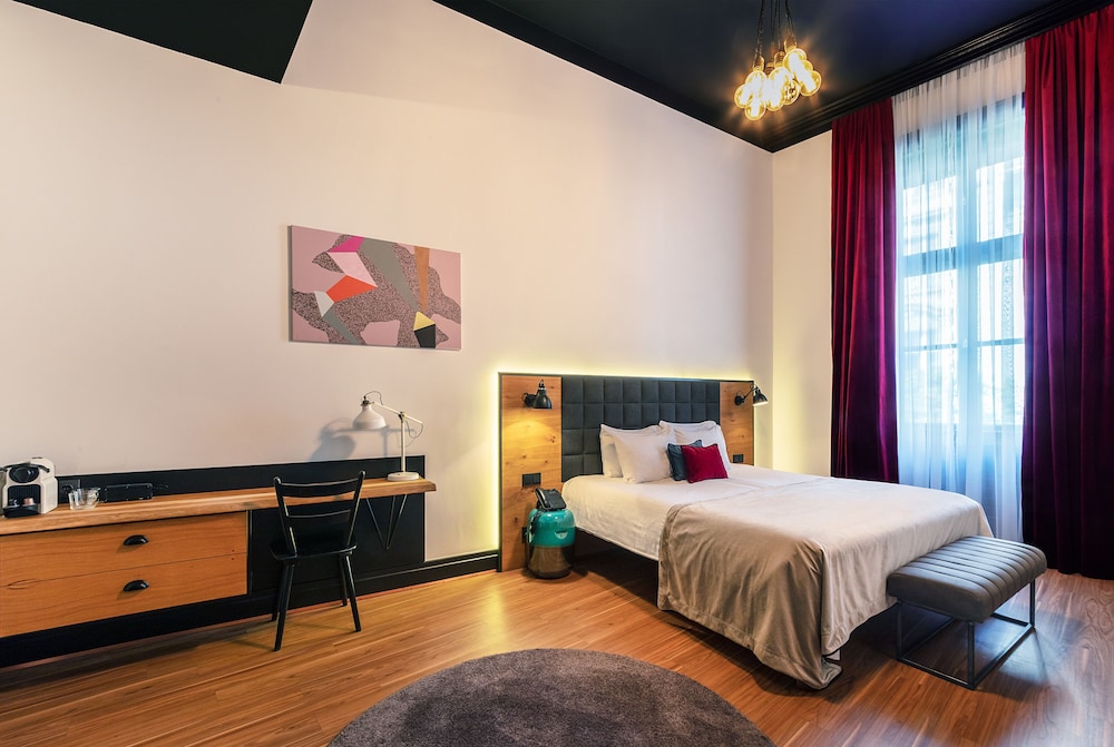 Hotel Rum Budapest 12/50