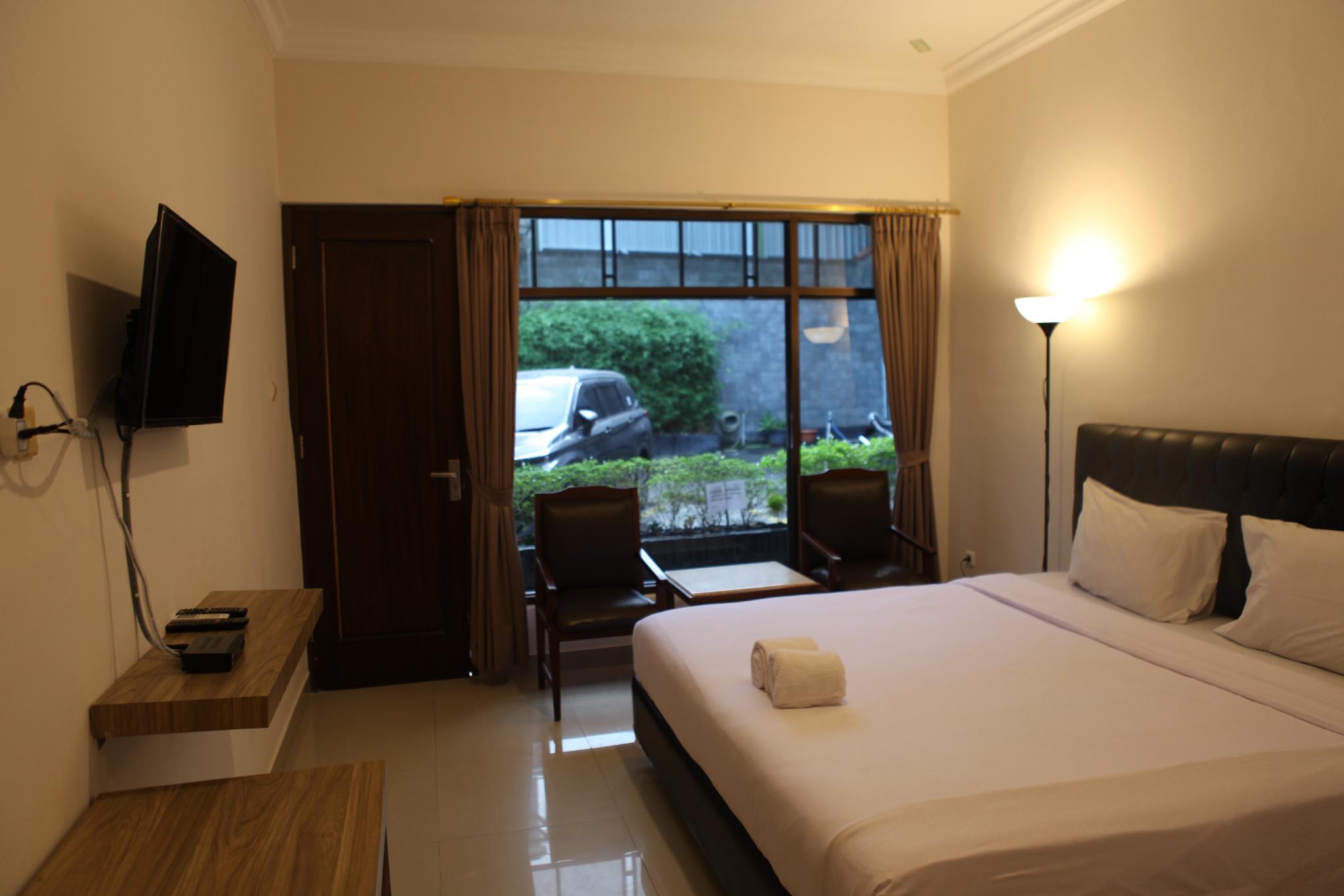 Deluxe, King and Double Bed